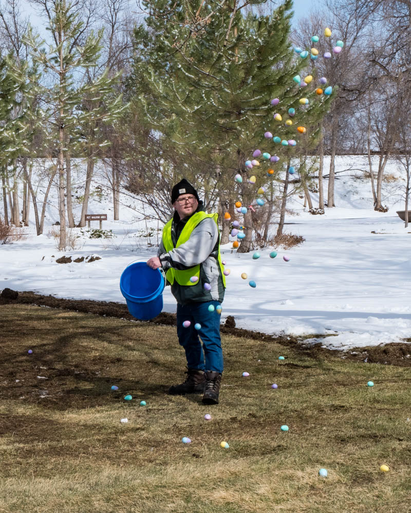 tossing eggs